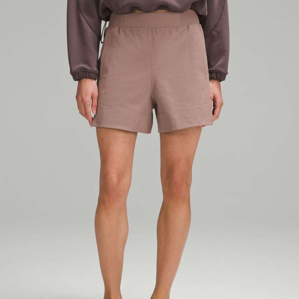 Stretch Woven Relaxed-Fit High-Rise Short 4"